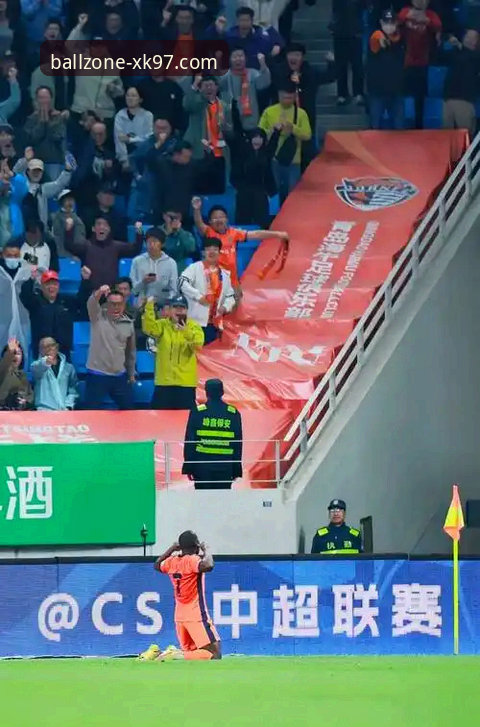 青岛海牛3-1力挫上海海港：13年后主场复仇，买球平台用户如何看懂这场冷门背后的深层逻辑？